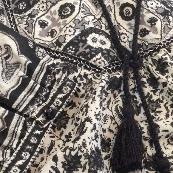 Lucky Brand women’s blouse. Peasant style. Size XS - Picture 9 of 10